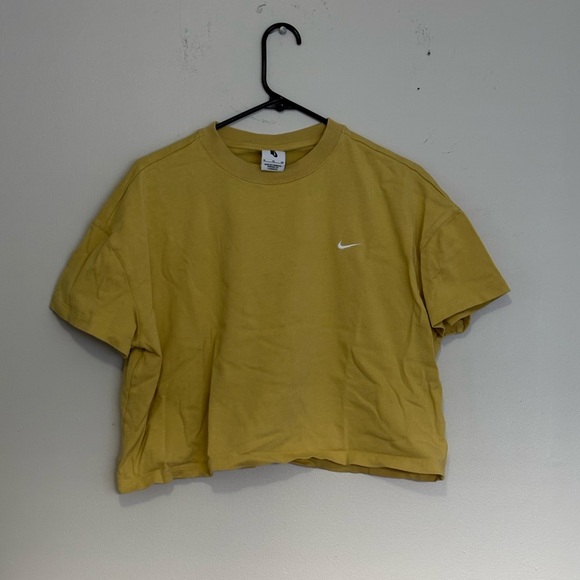 Nike Cropped T - Picture 1 of 1